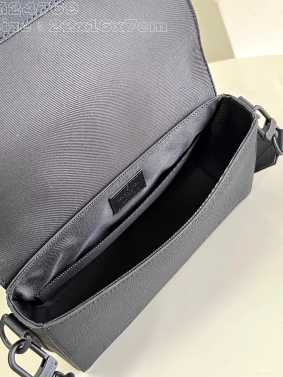 LOUIS PM-22*16.5*7CM VUITTON Messenger Takeoff 0719